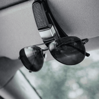 Autós Szemüvegtartó