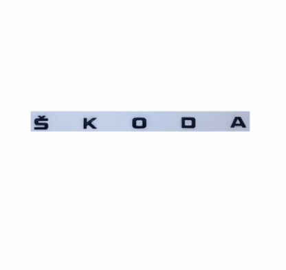 Skoda csomagtartó 3D felirat 57.3cm fekete