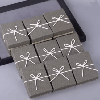 Ajándékdoboz Szürke