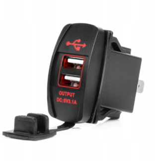 Beépíthető USB autós töltő 2x vízálló 12V/24V piros LED – AMiO